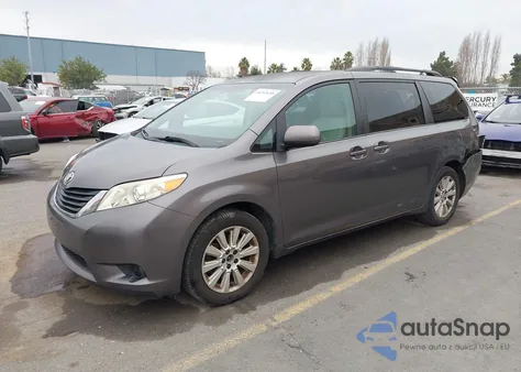 2012 Toyota Sienna Le 7 Passenger from USA, damaged, VIN 5TDJK3DCXCS045842